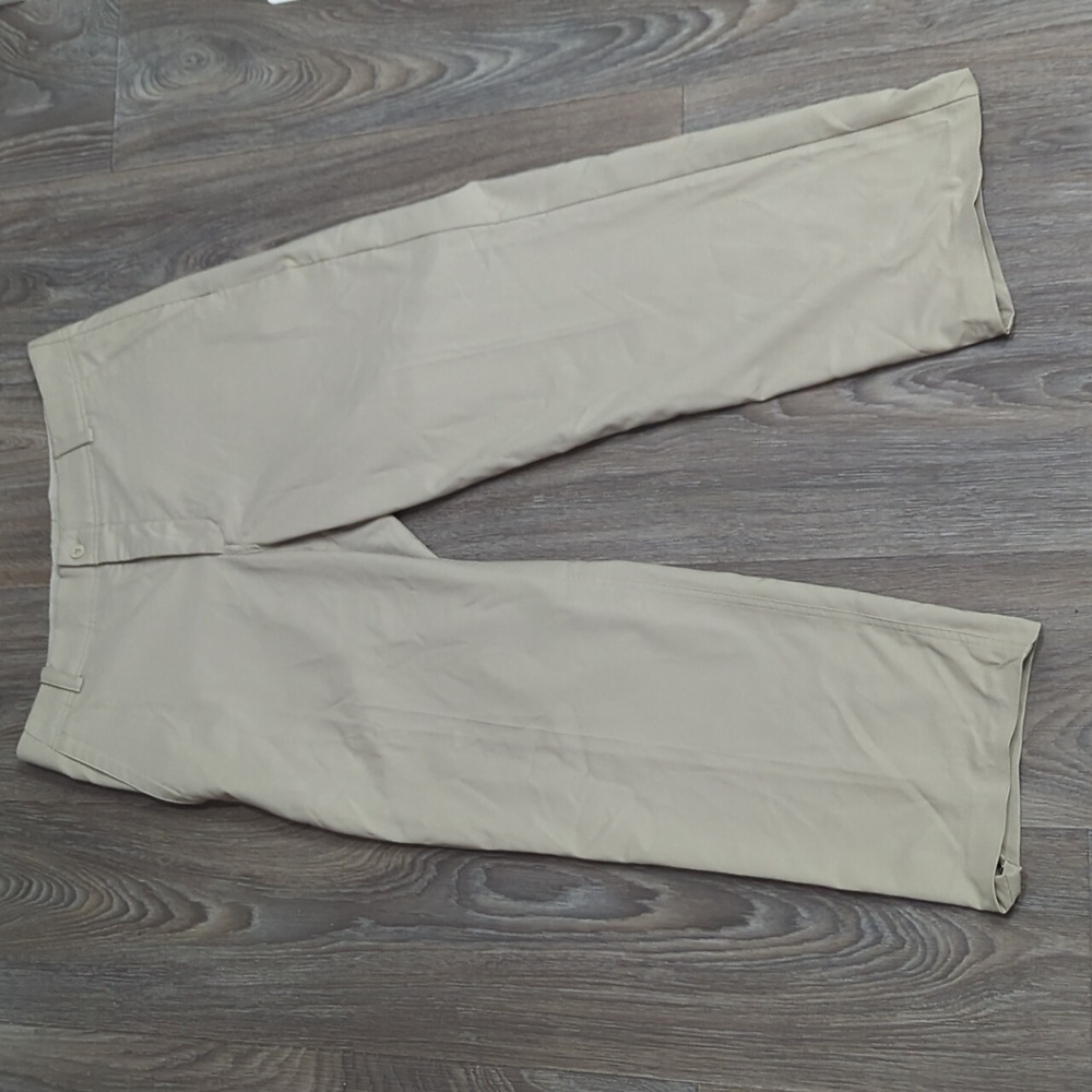 💥NWT Nike Khacki Flex Dri Fit Pants